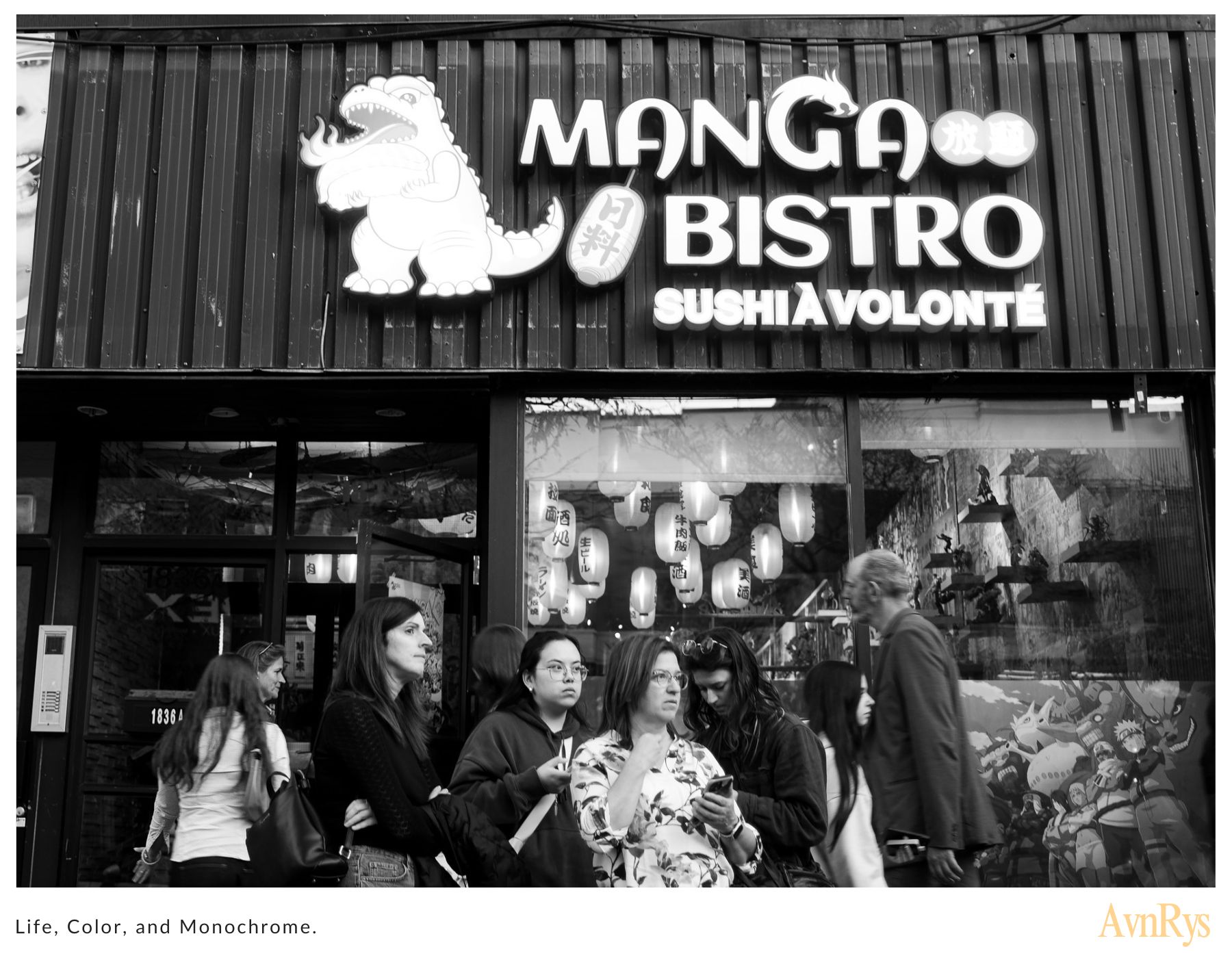 Along Manga Bistro Montréal